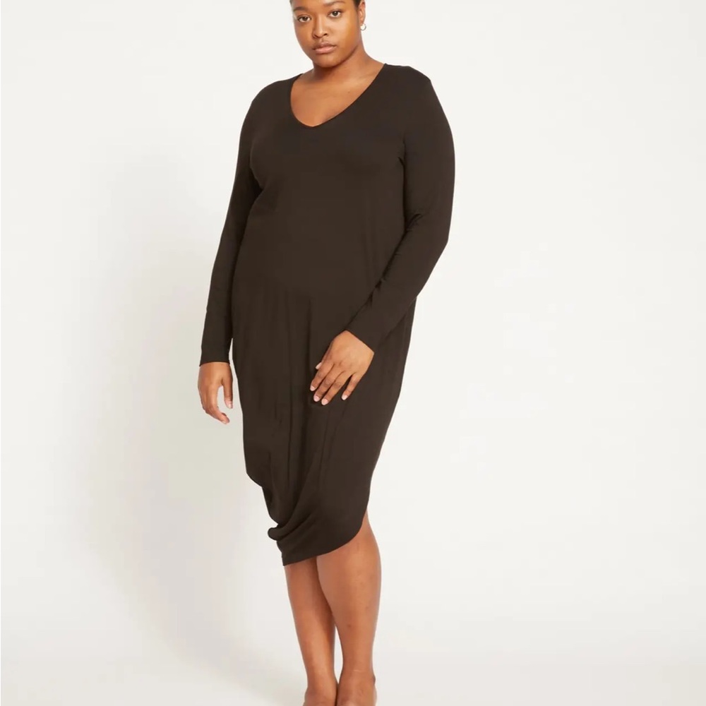 Long Sleeve V-Neck Geneva Dress - Black